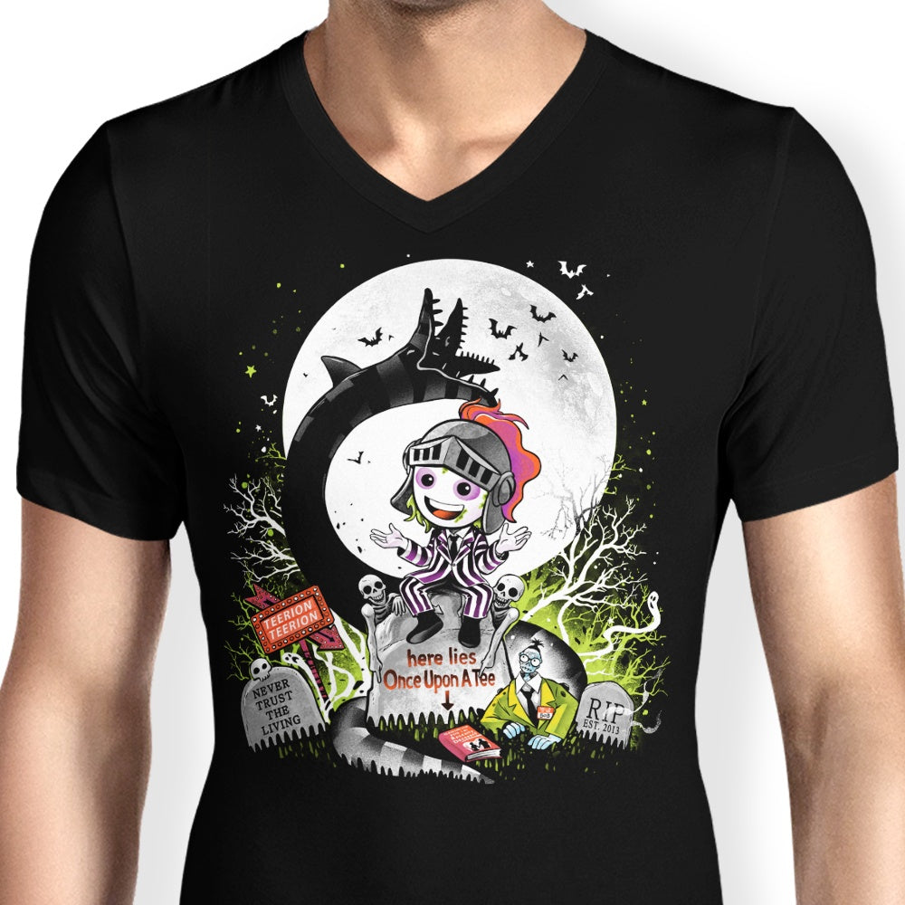 Alemaglia Men's Stylish V-Neck 'Here Lies OUAT' T-Shirt