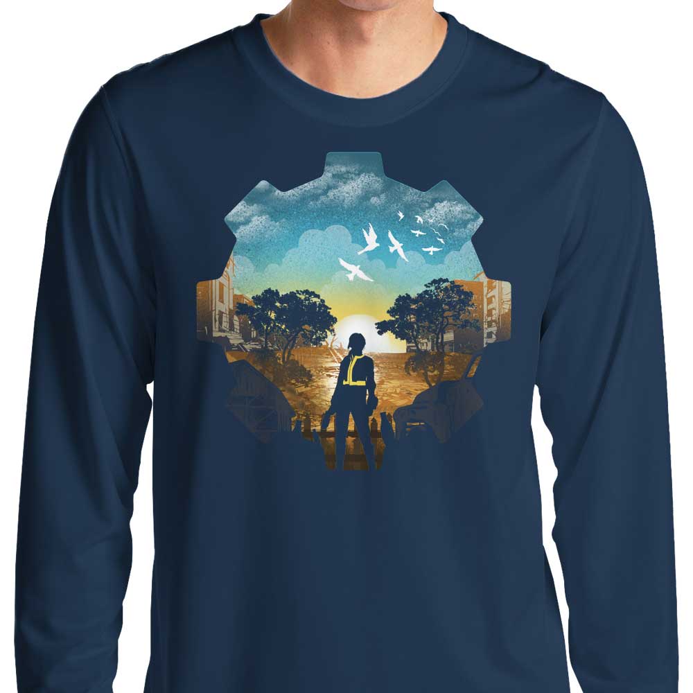 Long Sleeve Vaulted Silhouette Men's T-Shirt for Casual Wear