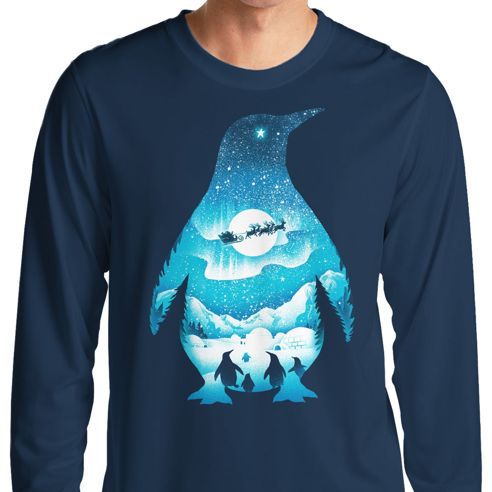 Long Sleeve Christmas-themed Penguin T-Shirt for a Festive Look