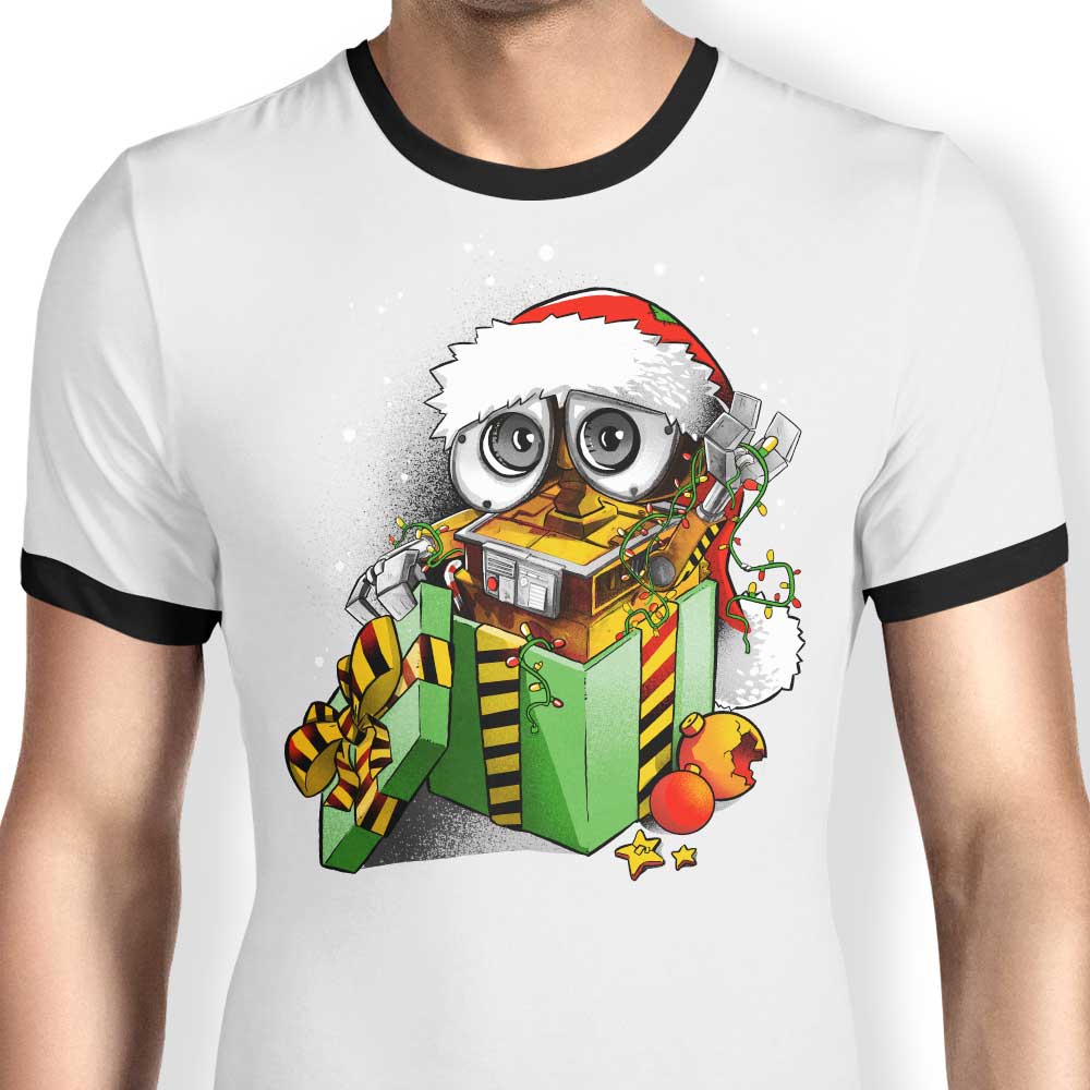 Alemaglia Christmas Robot Men's Ringer T-Shirt in S - 4XL Sizes